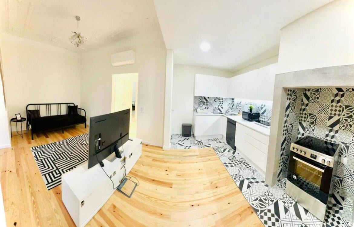 Lisbon City Center 3 Bedroom Flat Next To Avenida Liberdade Exterior photo